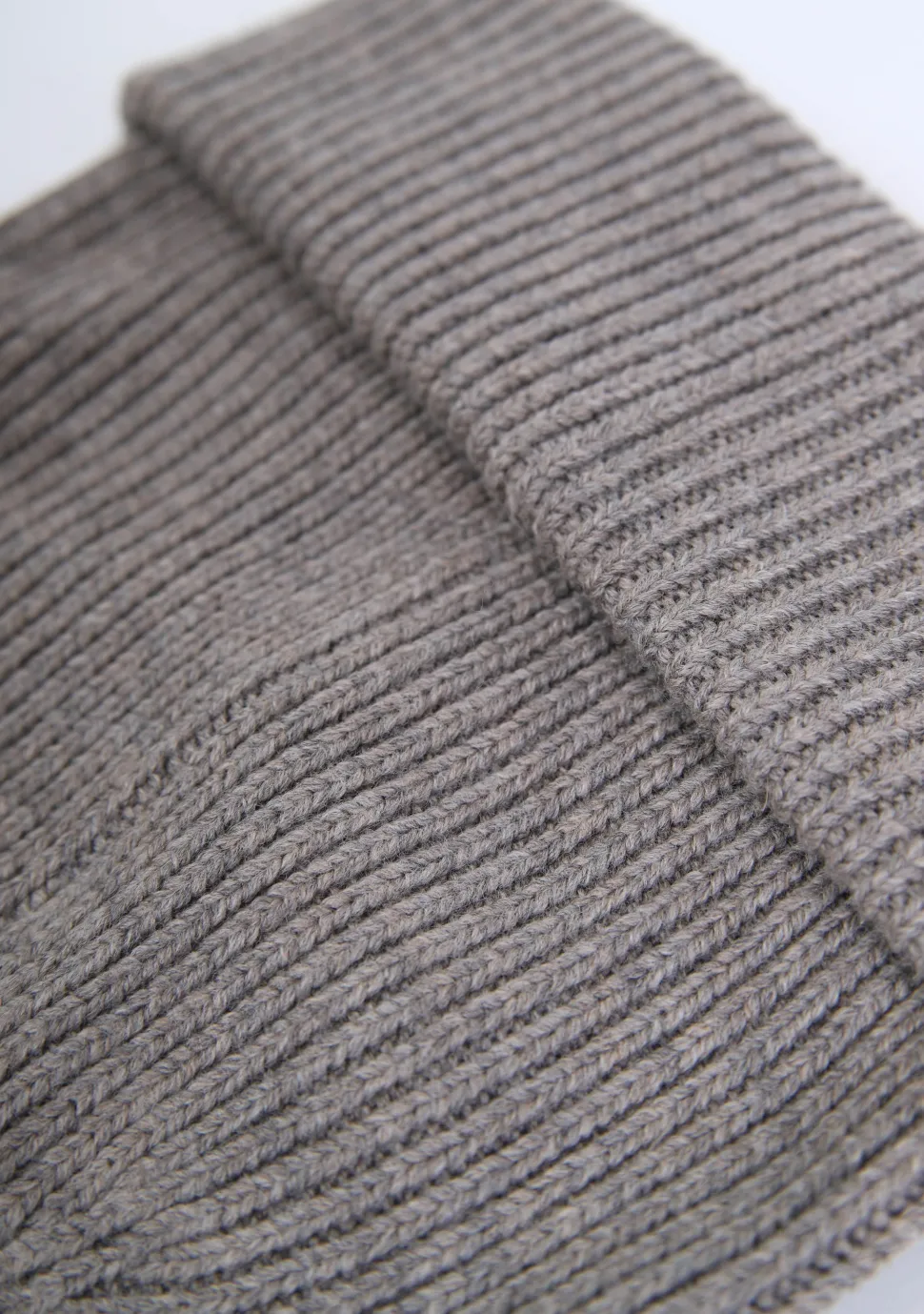 BARTS SHAWL/MUTS