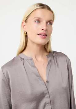 KNIT-TED BLOUSE