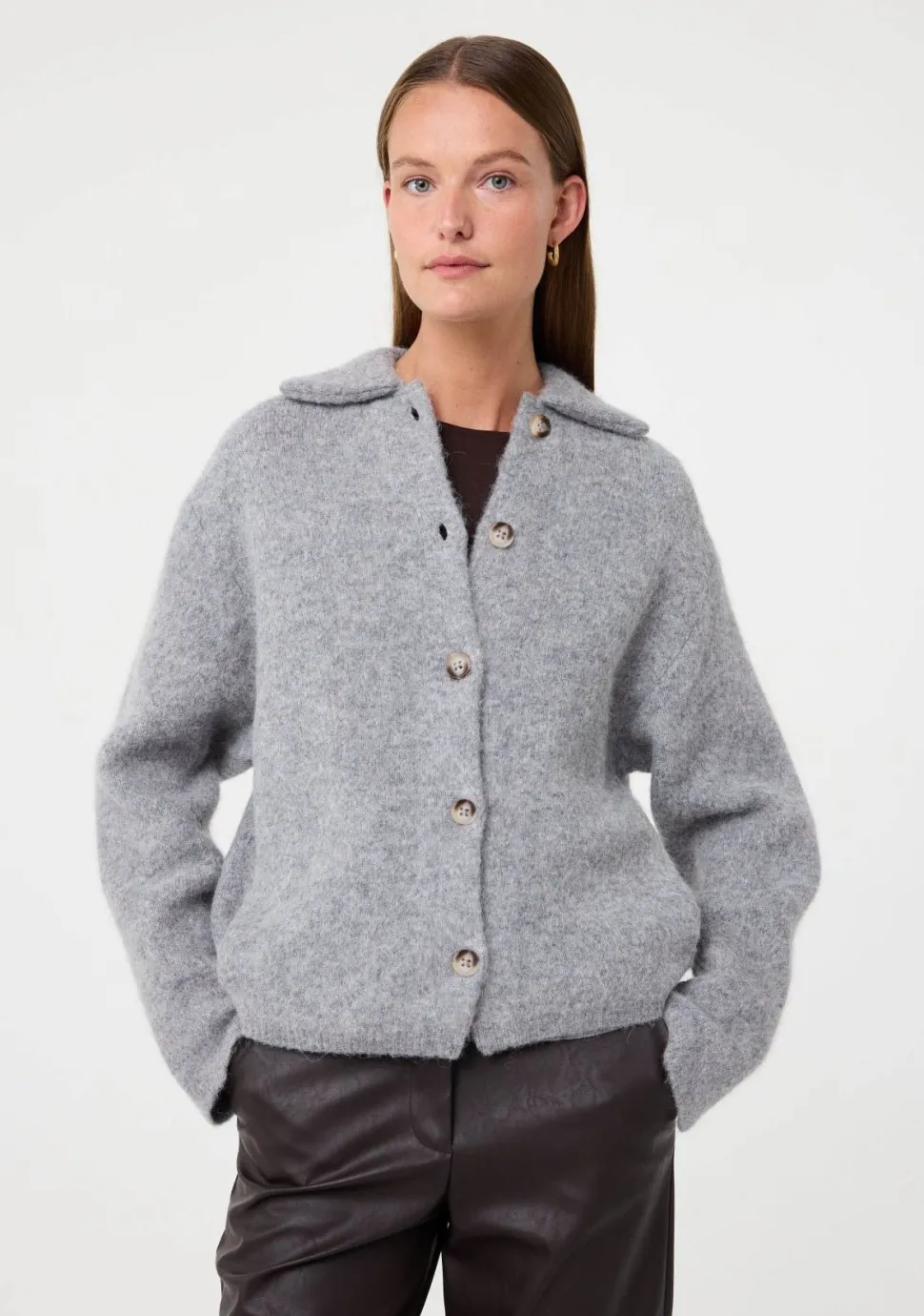 KNIT-TED VEST