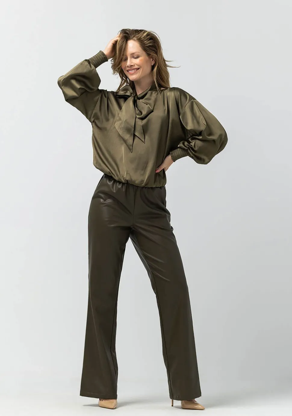 LABEL DOT BLOUSE