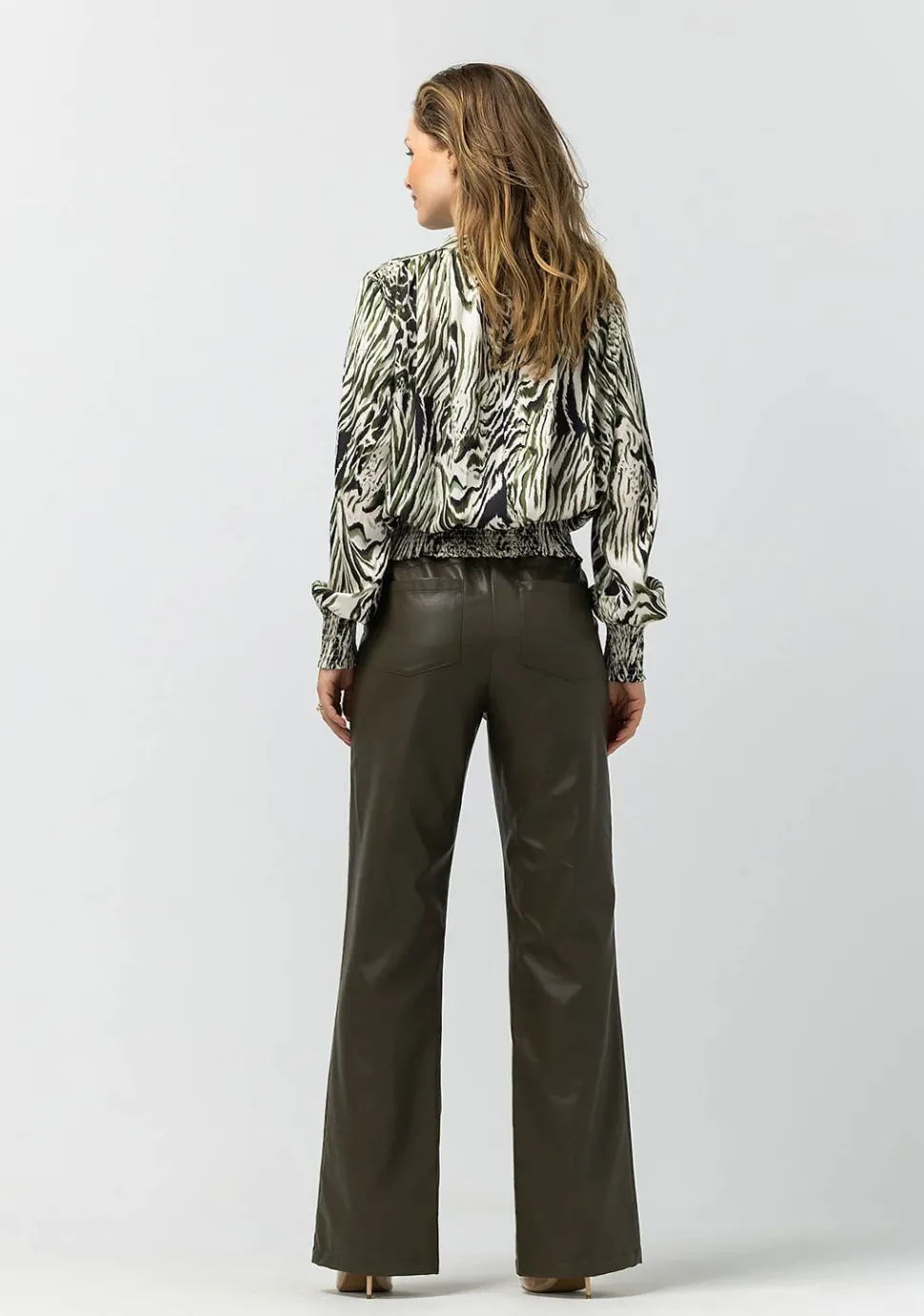 LABEL DOT BLOUSE