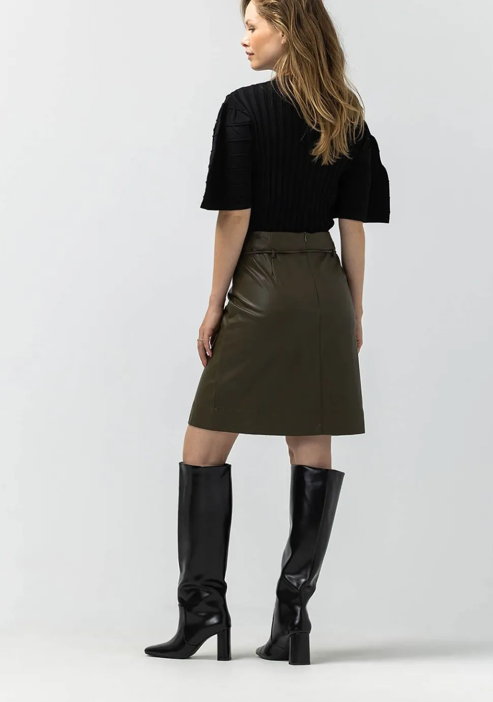LABEL DOT KORTE ROK