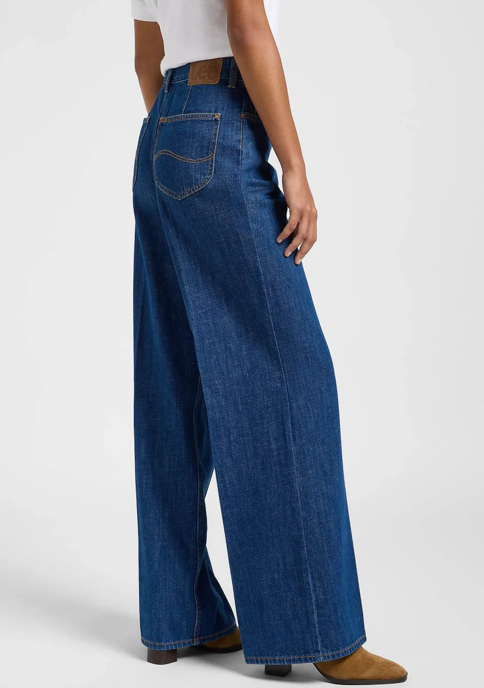 LEE JEANS