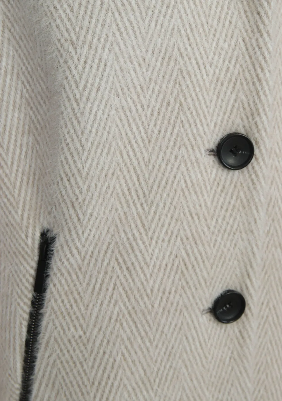 MILO COATS MANTEL