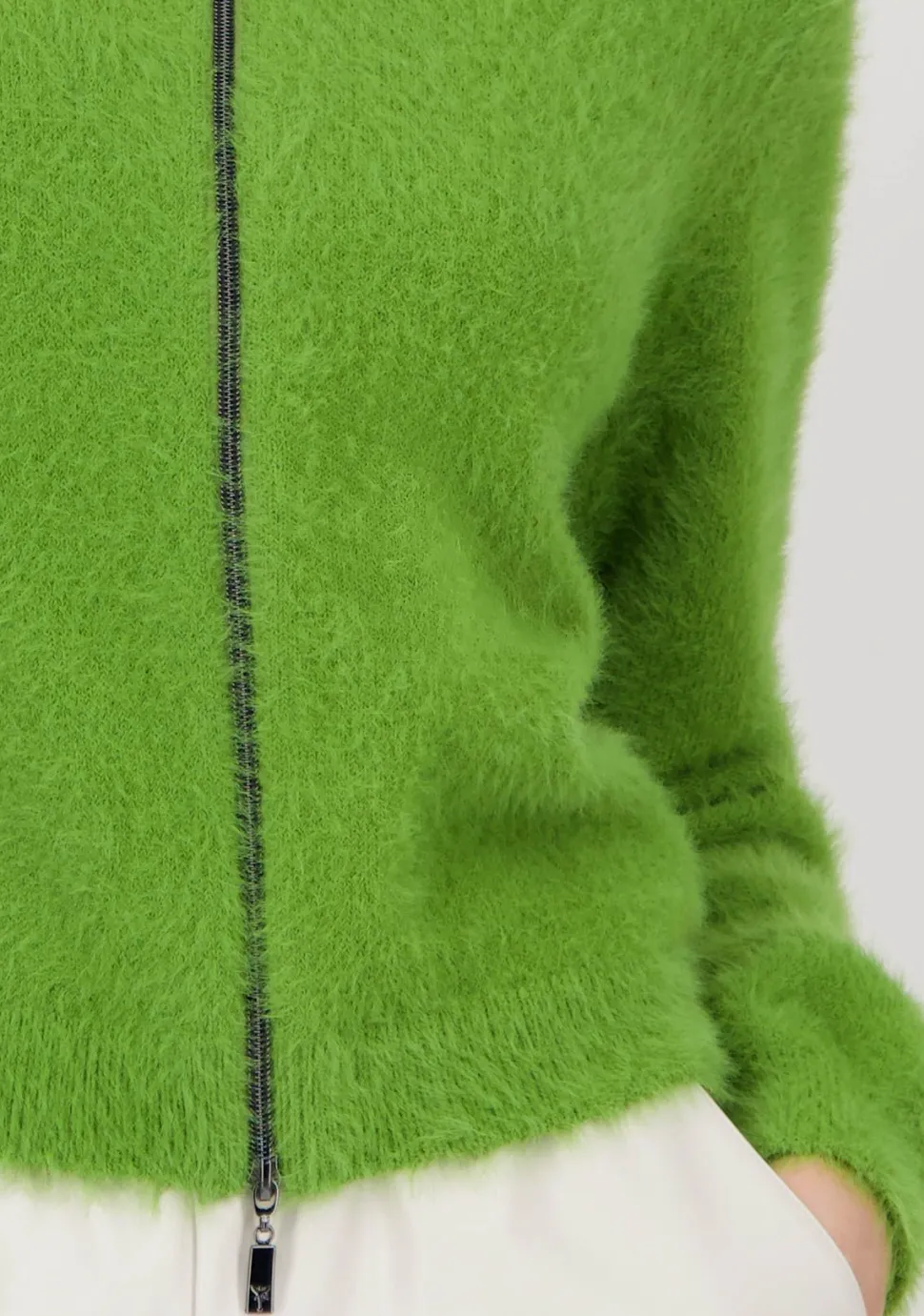 MONARI VEST