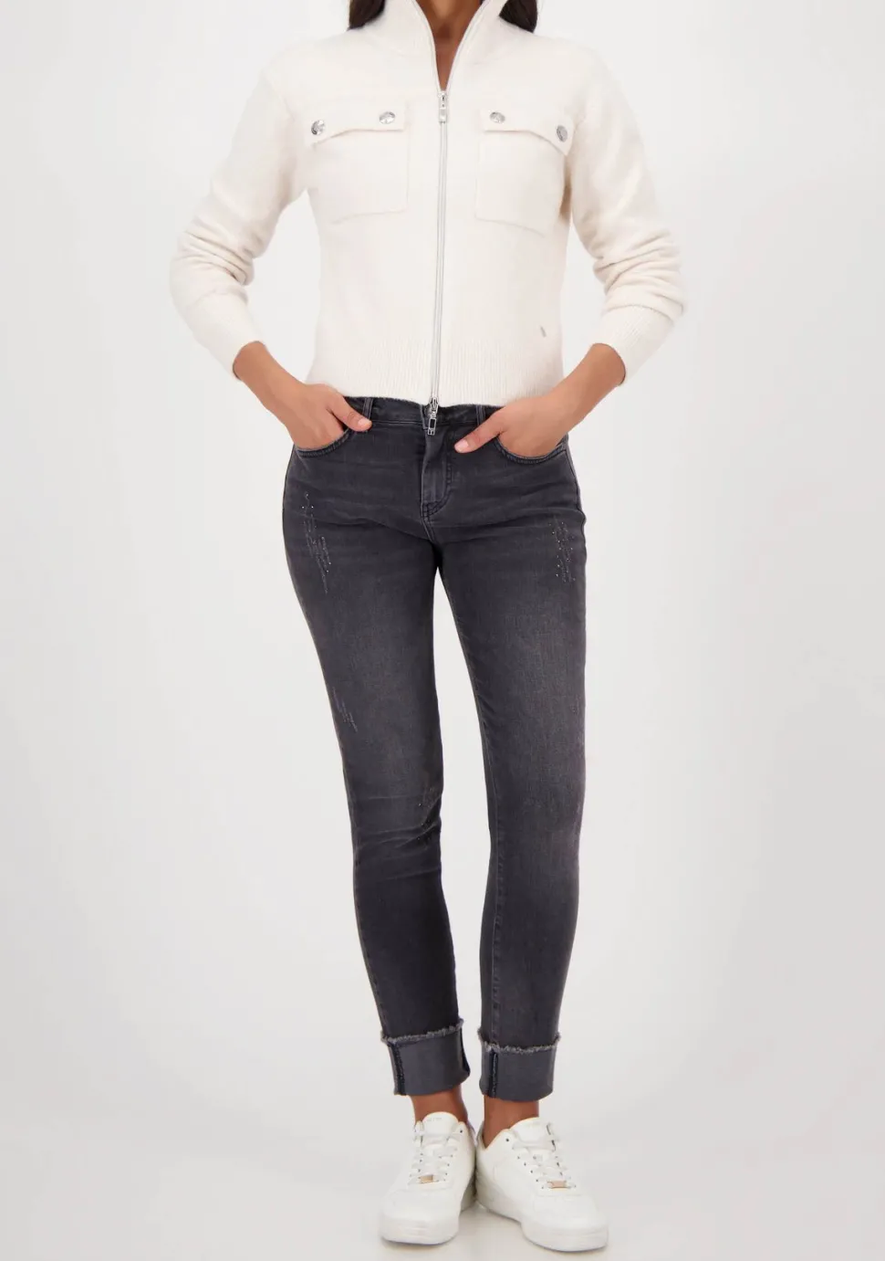 MONARI VEST