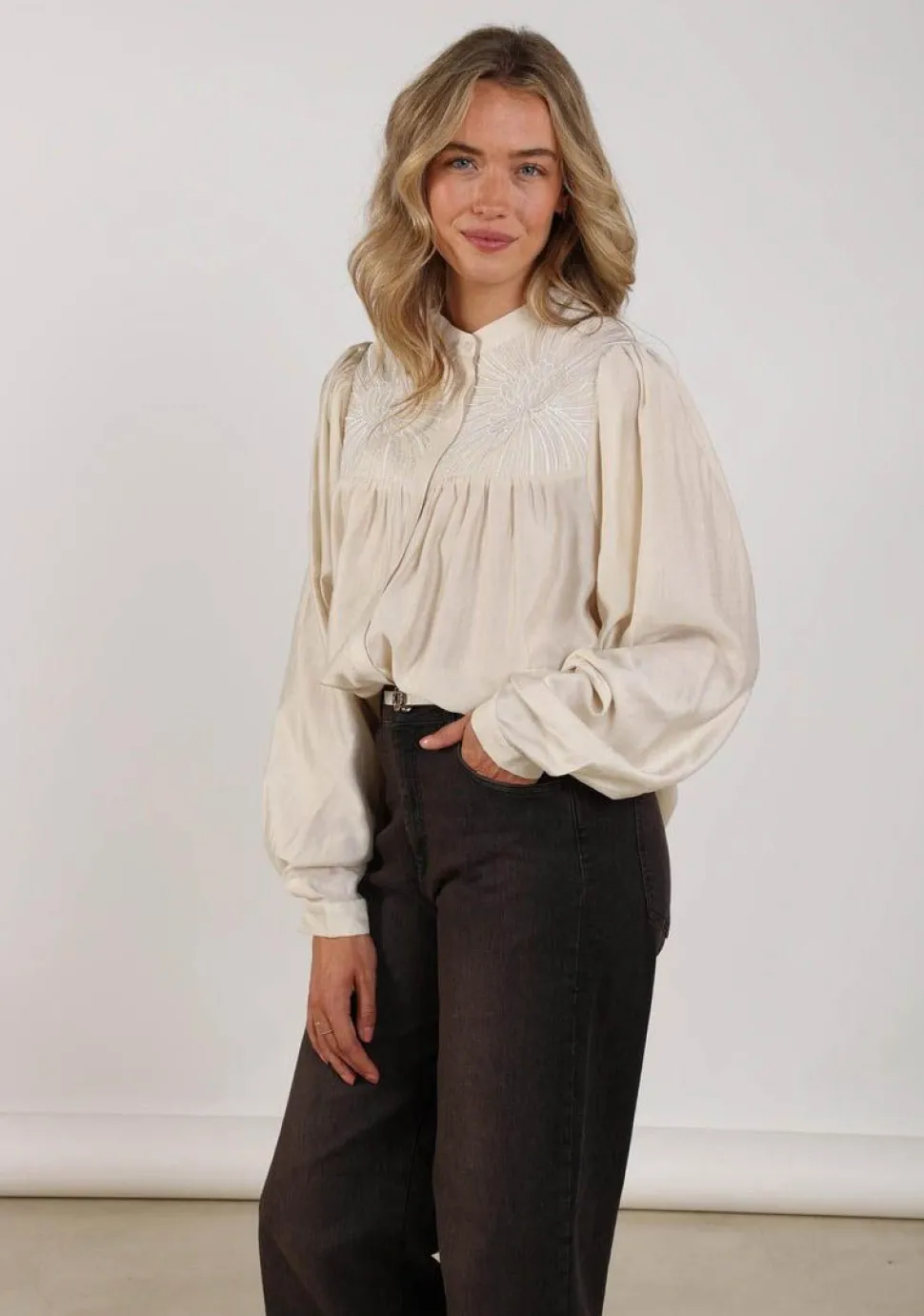 NUKUS BLOUSE