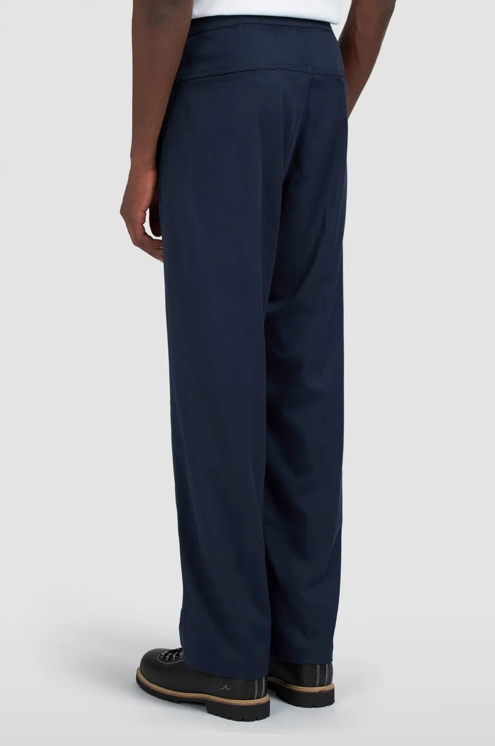 PAUL EN SHARK CHINO
