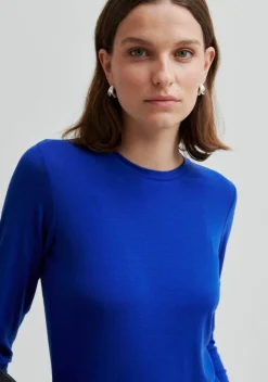 SECOND FEMALE SHIRT