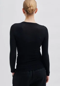 SECOND FEMALE SHIRT