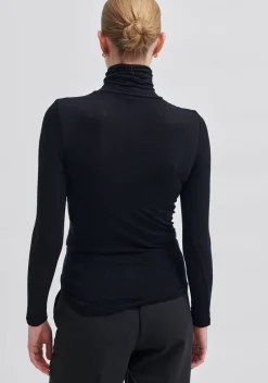 SECOND FEMALE SHIRT