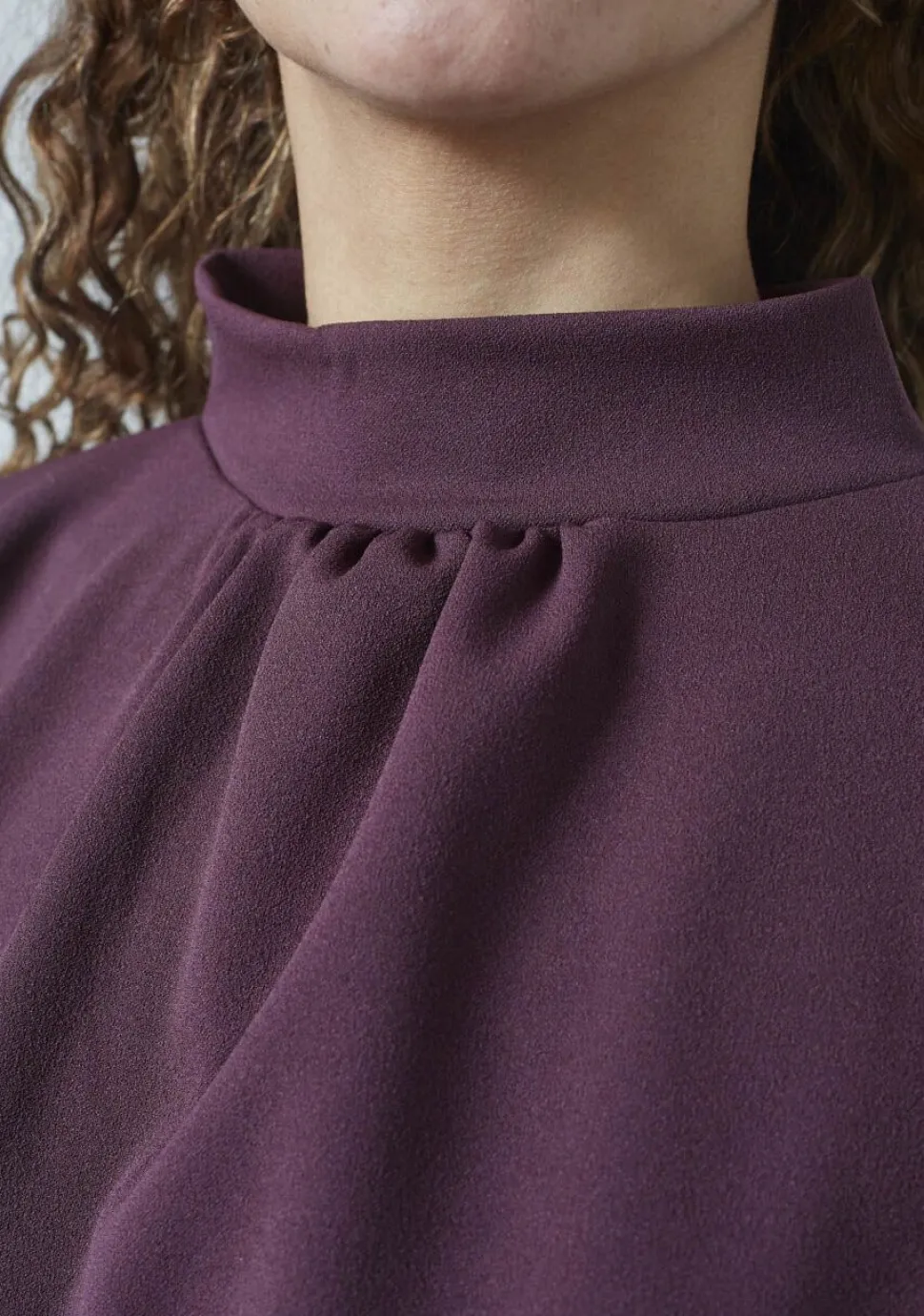 SISTERS POINT BLOUSE