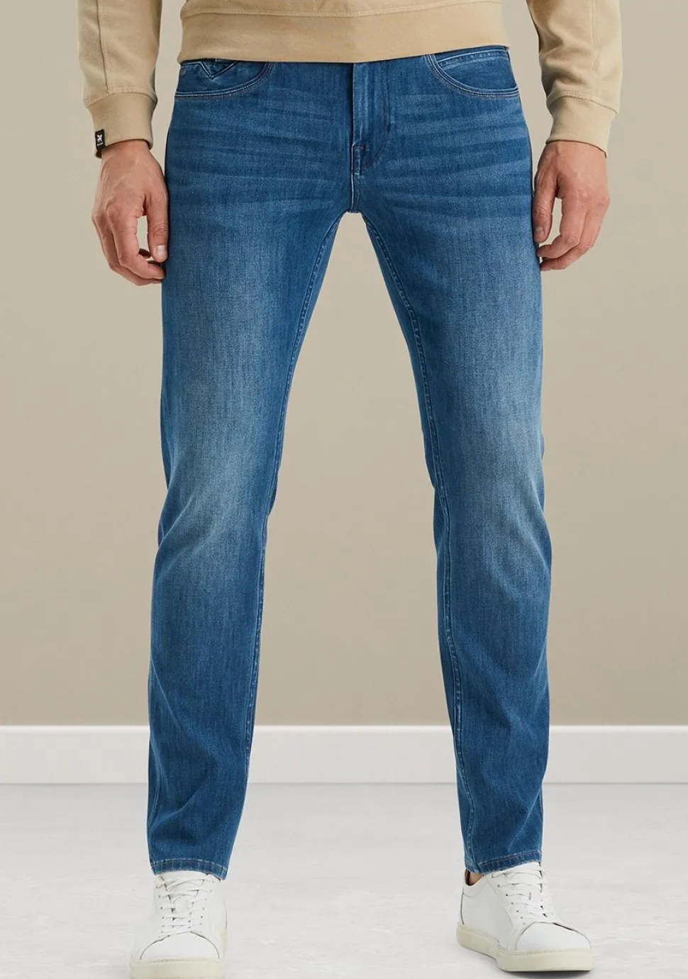 VANGUARD JEANS
